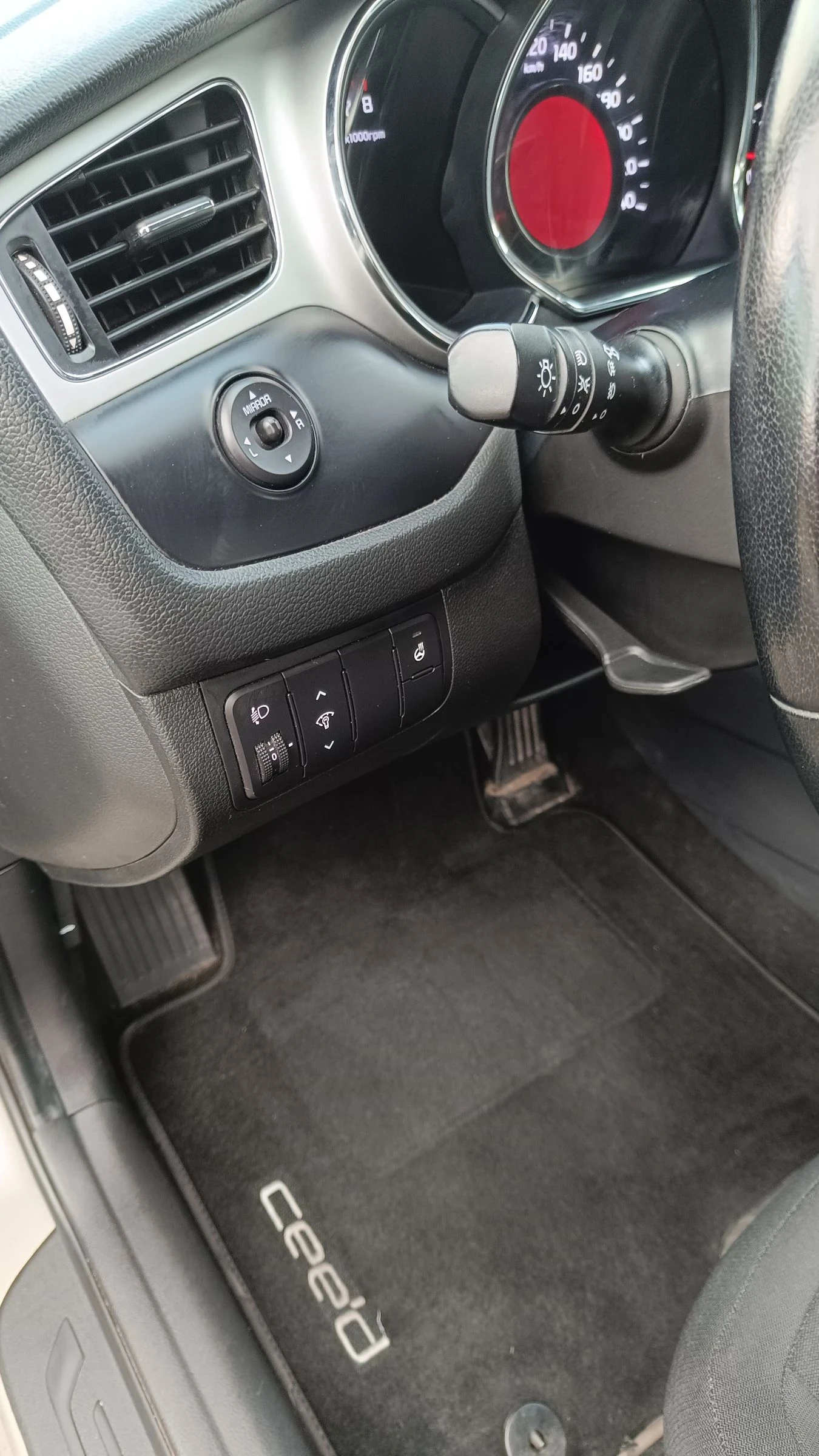 Kia Ceed 1.4-100кс - изображение 10