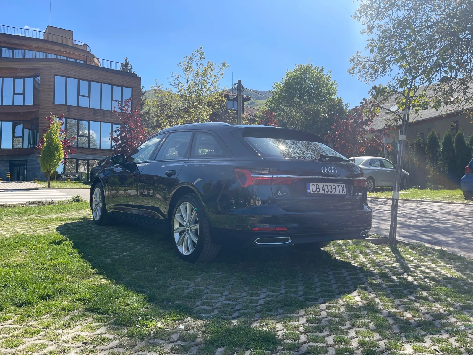 Audi A6 40 TDI 204 кс QUATTRO 86000 км - изображение 4