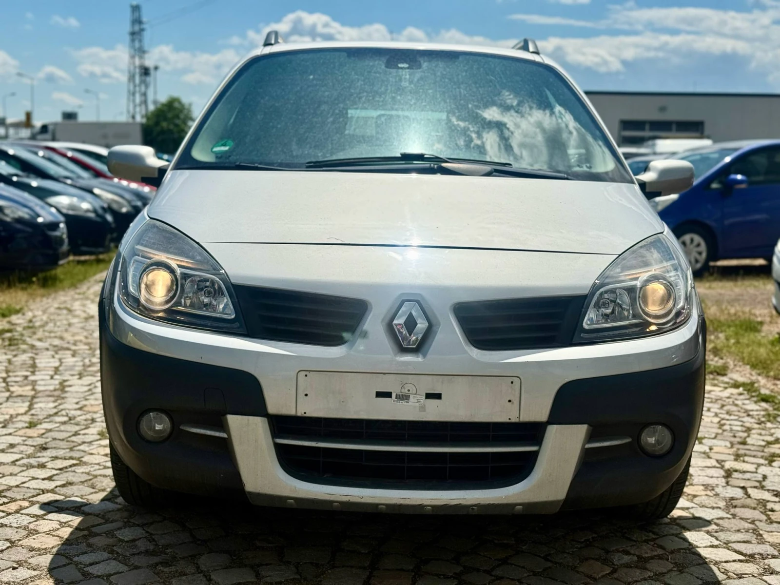 Renault Scenic 1.6 CONQUEST - изображение 8