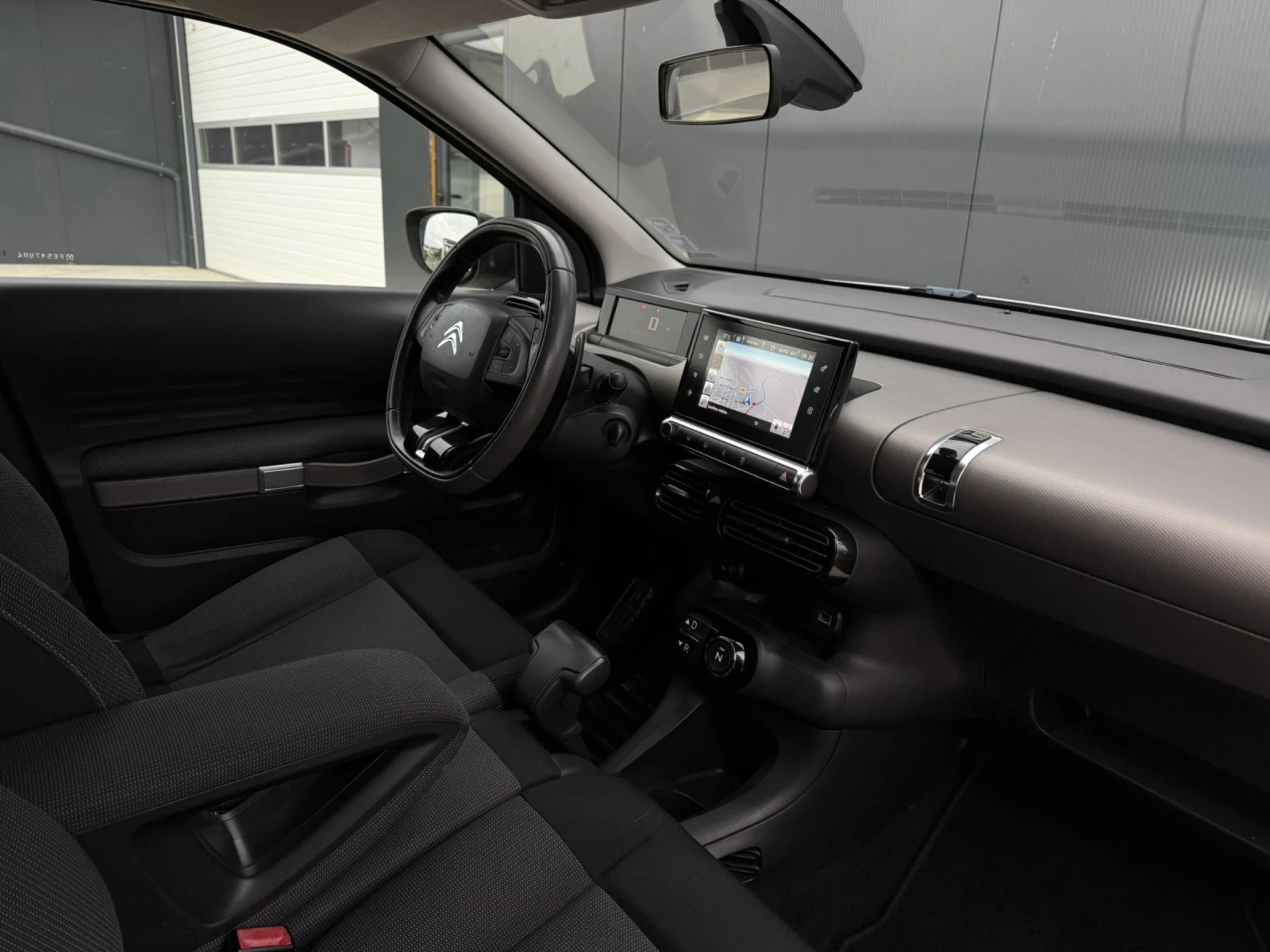 Citroen C4 CACTUS AUTOMATIC - изображение 4