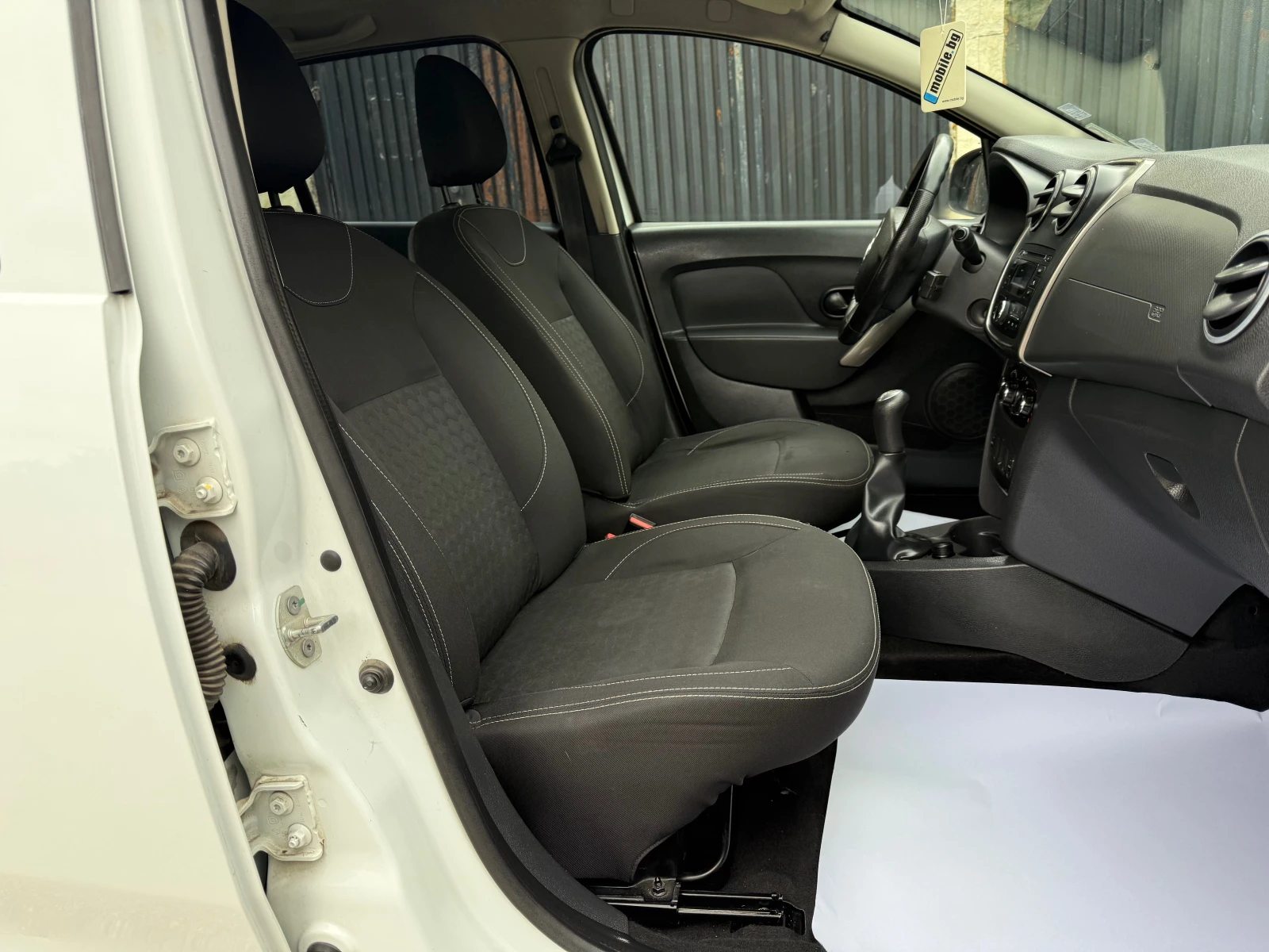 Dacia Sandero 1.5dci - изображение 8