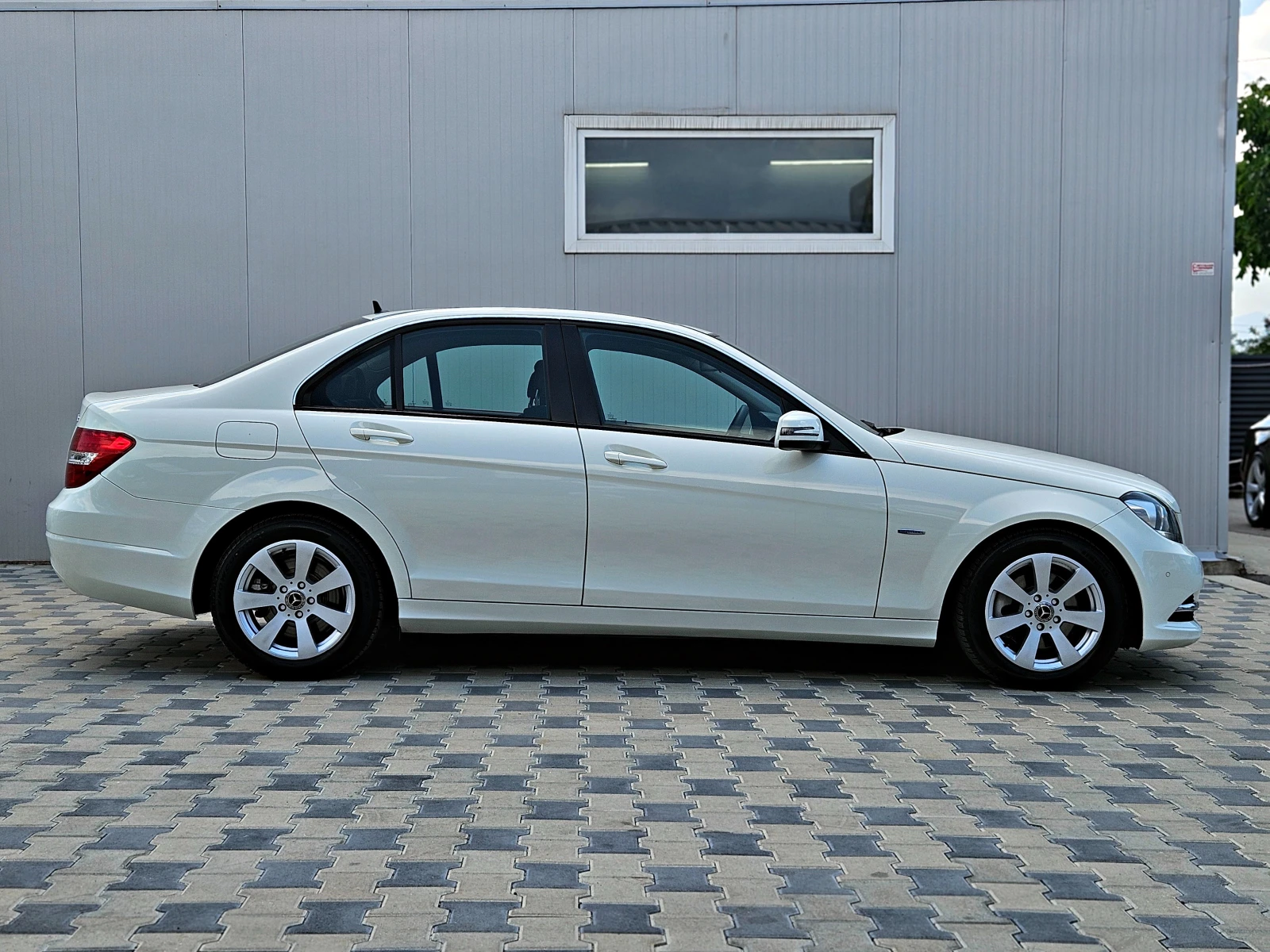 Mercedes-Benz C 250 AMG/4MATIC/GERMANY/7G-TRONIC/SIGN ASSYST/AUTO H/LI - изображение 4
