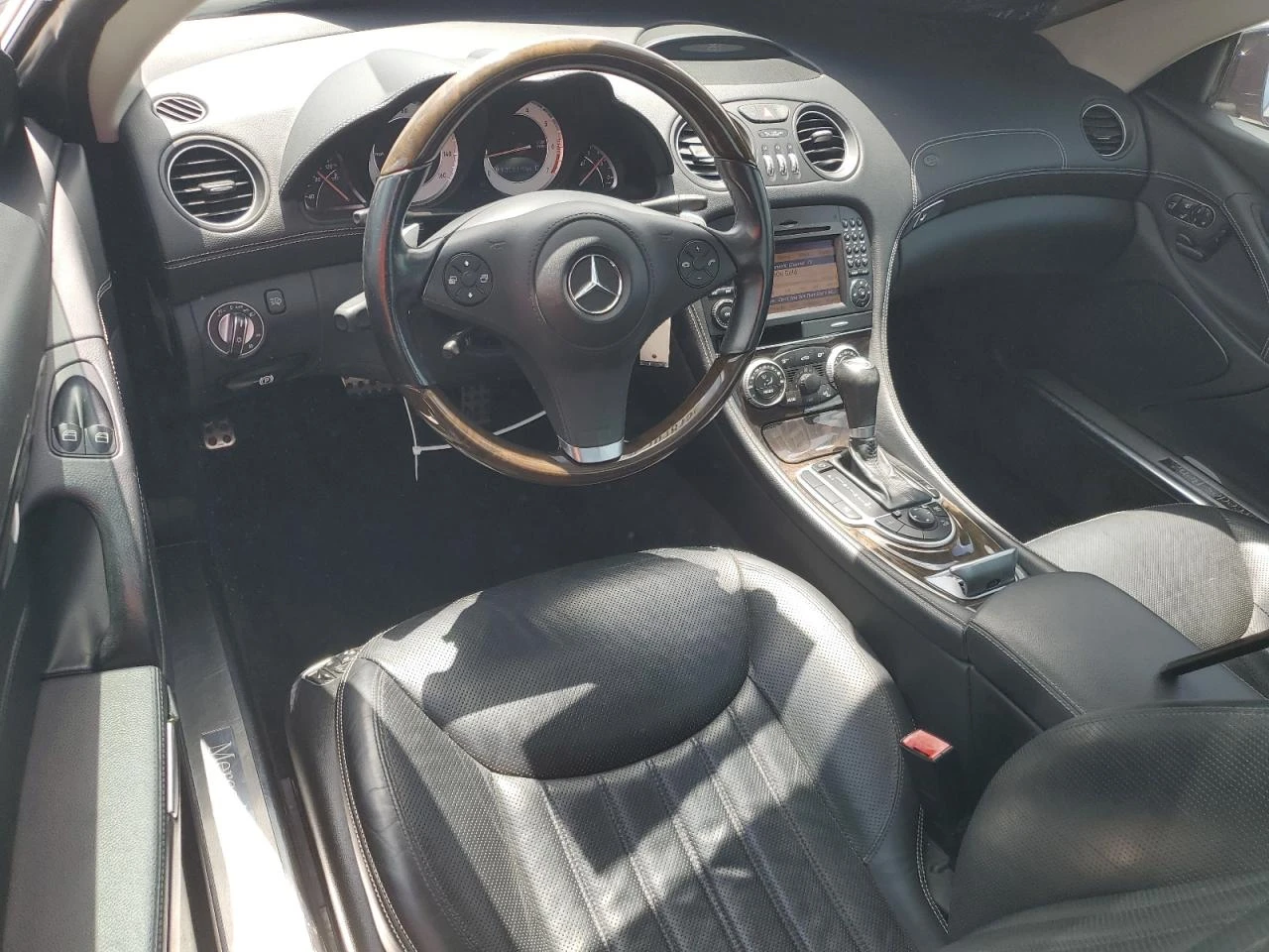 Mercedes-Benz SL 55 AMG  - изображение 8