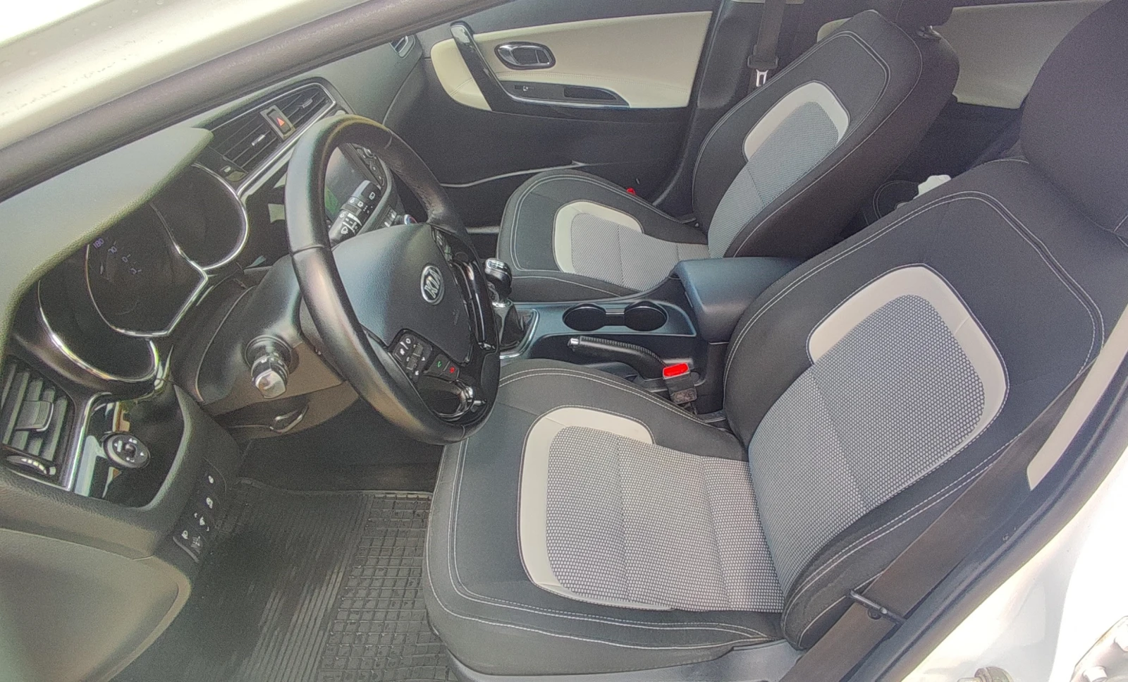 Kia Ceed 1.4 MPI Facelift - изображение 8