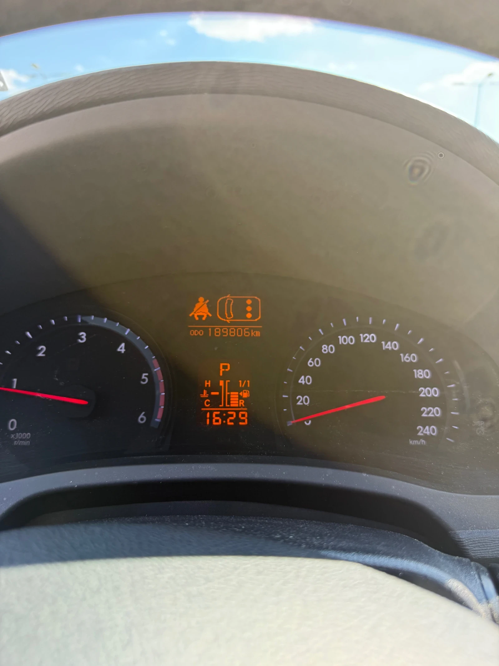 Toyota Avensis  - изображение 7