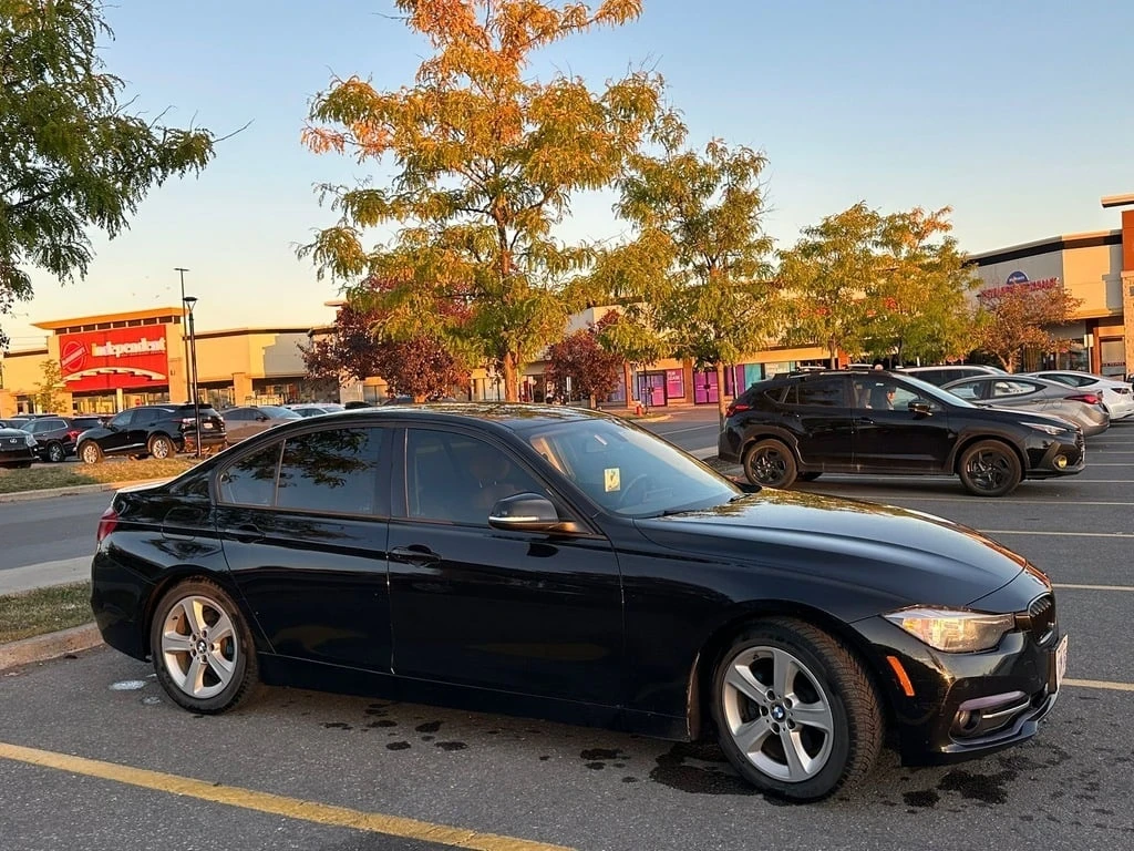 BMW 320 * 4dr Sdn 320i xDrive AWD * CARFAX * ���� �� �� | Mobile.bg � ����������� 1