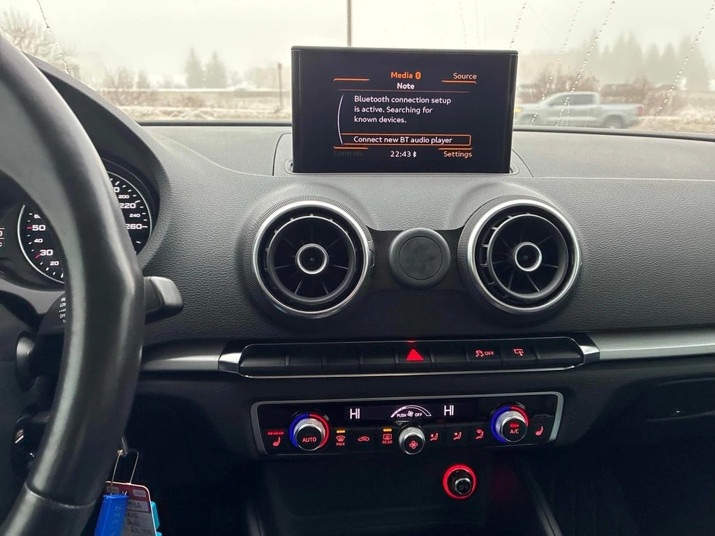 Audi A3 * 4dr Sdn FrontTrak TDI Komfort * CARFAX * ���� �� | Mobile.bg � ����������� 7