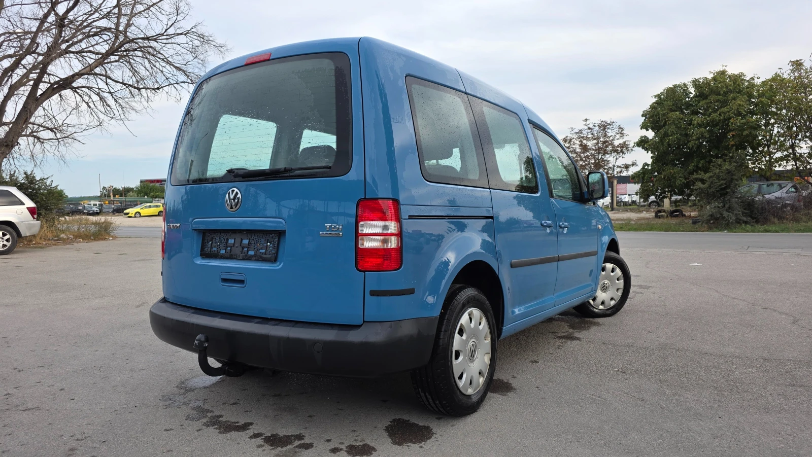 VW Caddy КАТО ЧИСТО НОВА - изображение 7