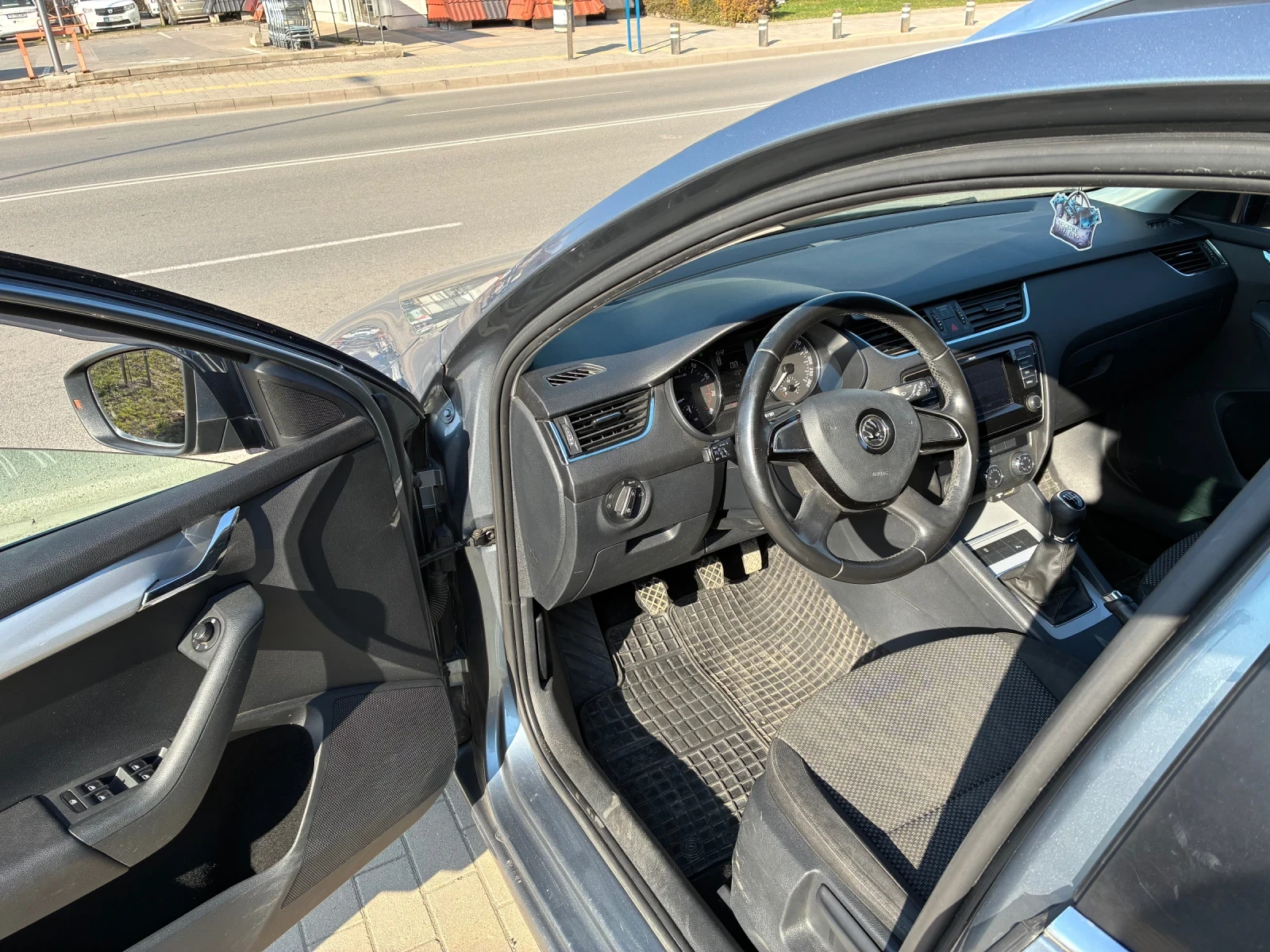 Skoda Octavia 1.8 180HP, снимка 5 - Автомобили и джипове - 53878976