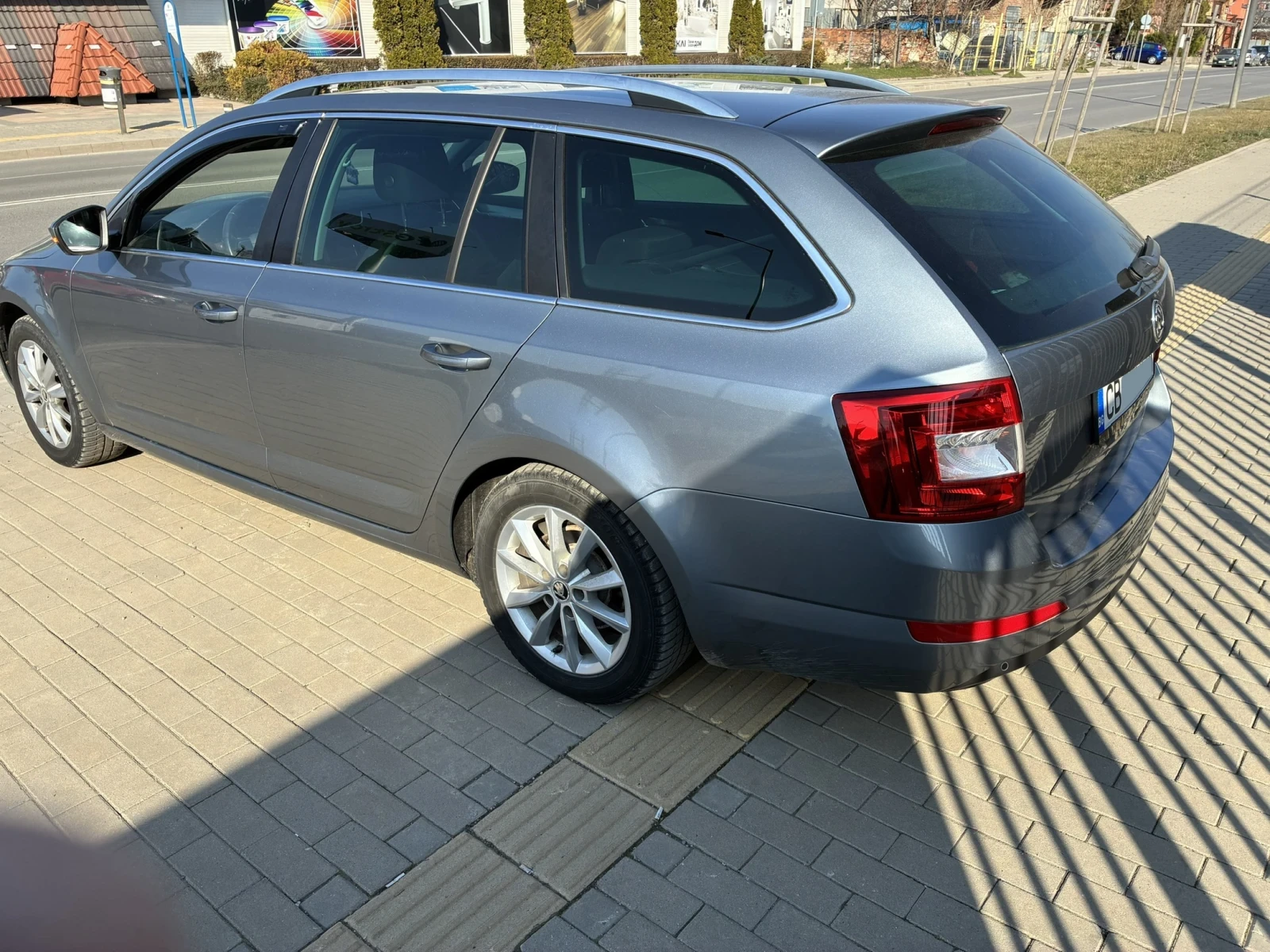 Skoda Octavia 1.8 180HP, снимка 4 - Автомобили и джипове - 53878976