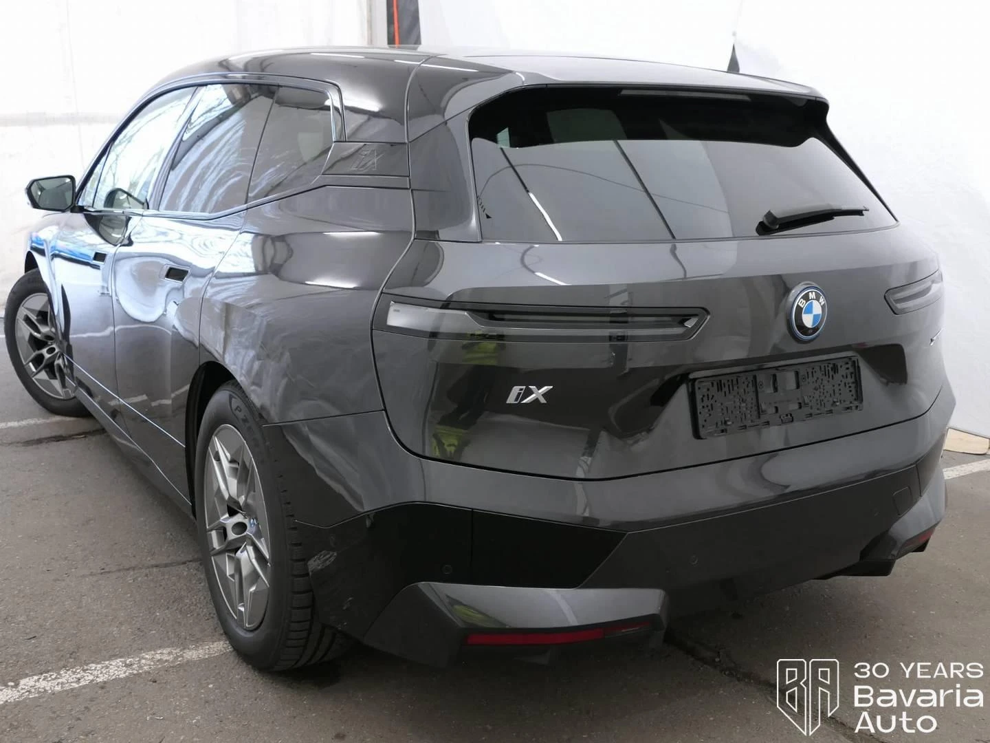 BMW iX 50 xDrive Sport, снимка 2 - Автомобили и джипове - 53917159