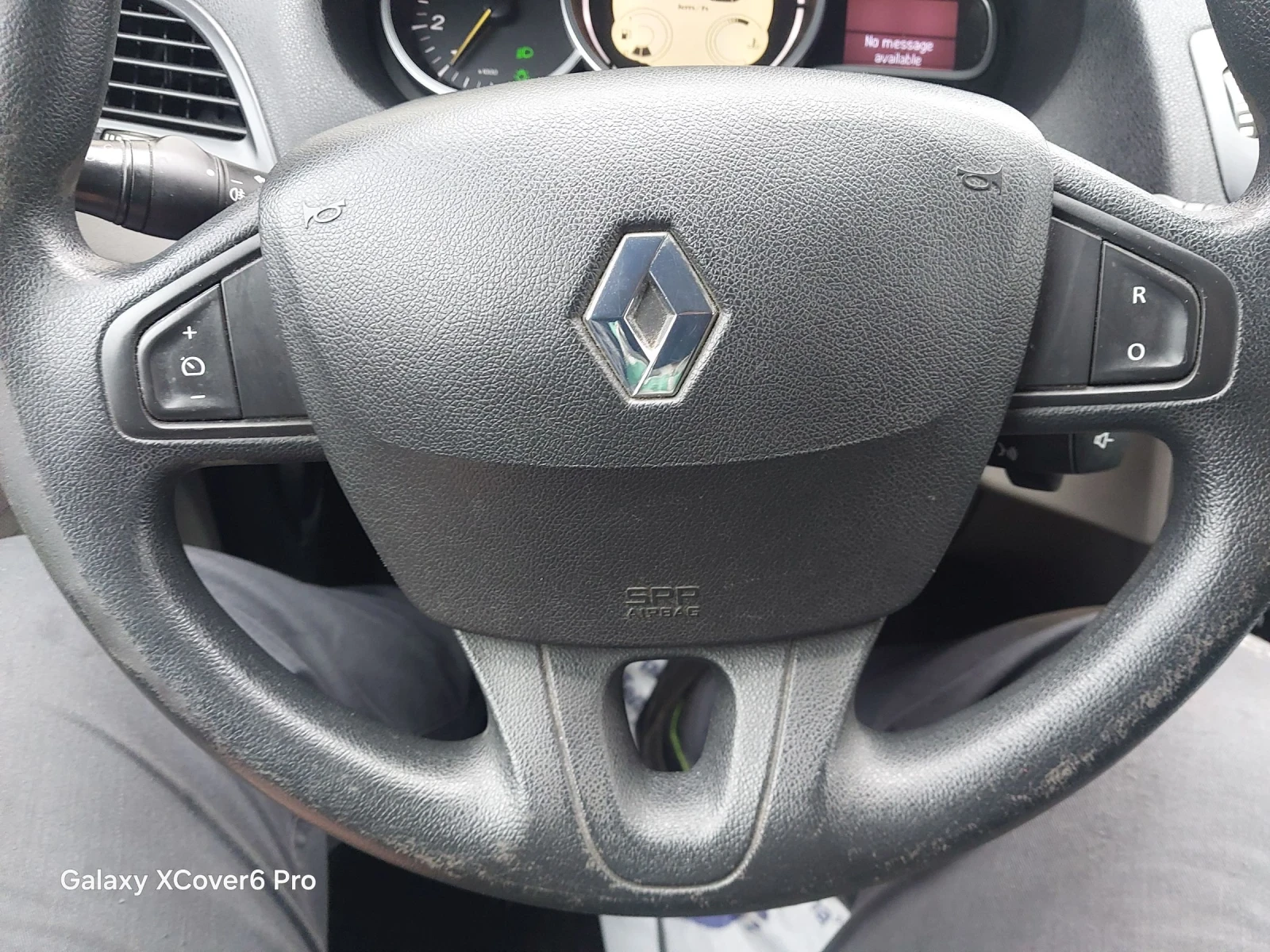 Renault Megane 1.5dci, снимка 11 - Автомобили и джипове - 53947741