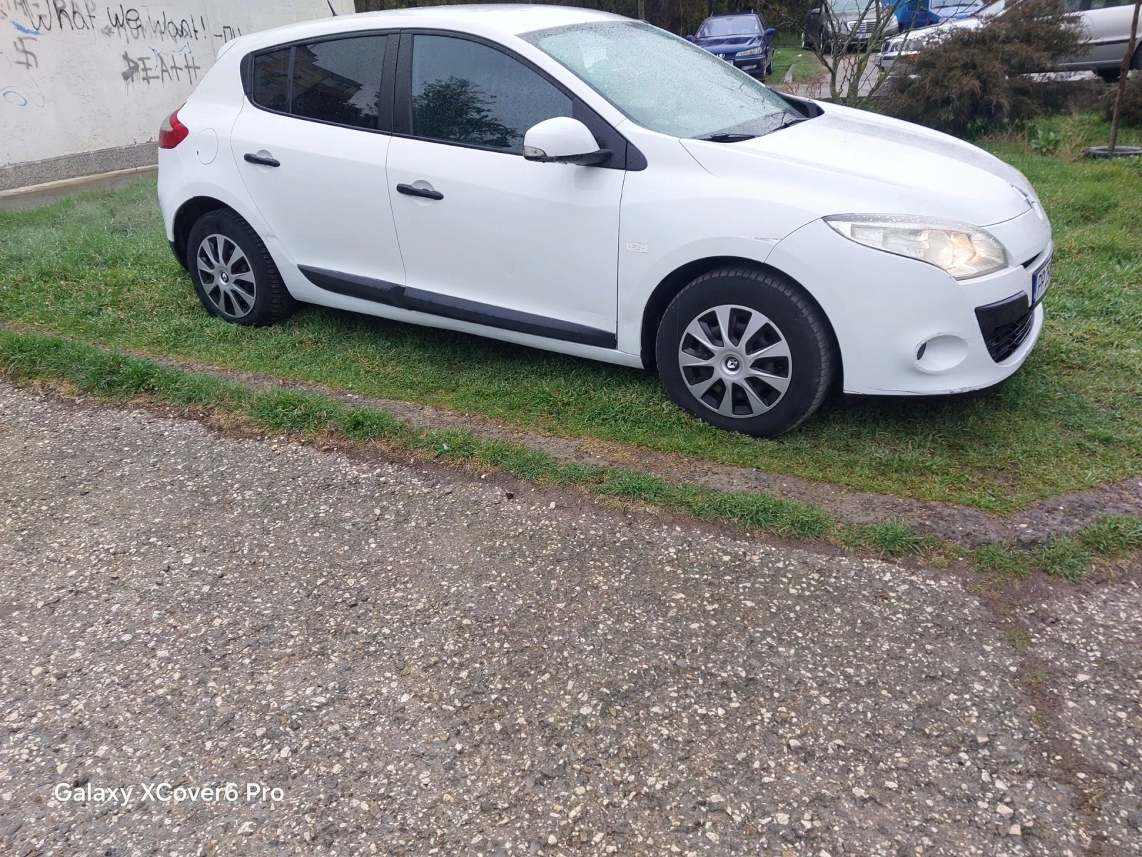Renault Megane 1.5dci, снимка 3 - Автомобили и джипове - 53947741
