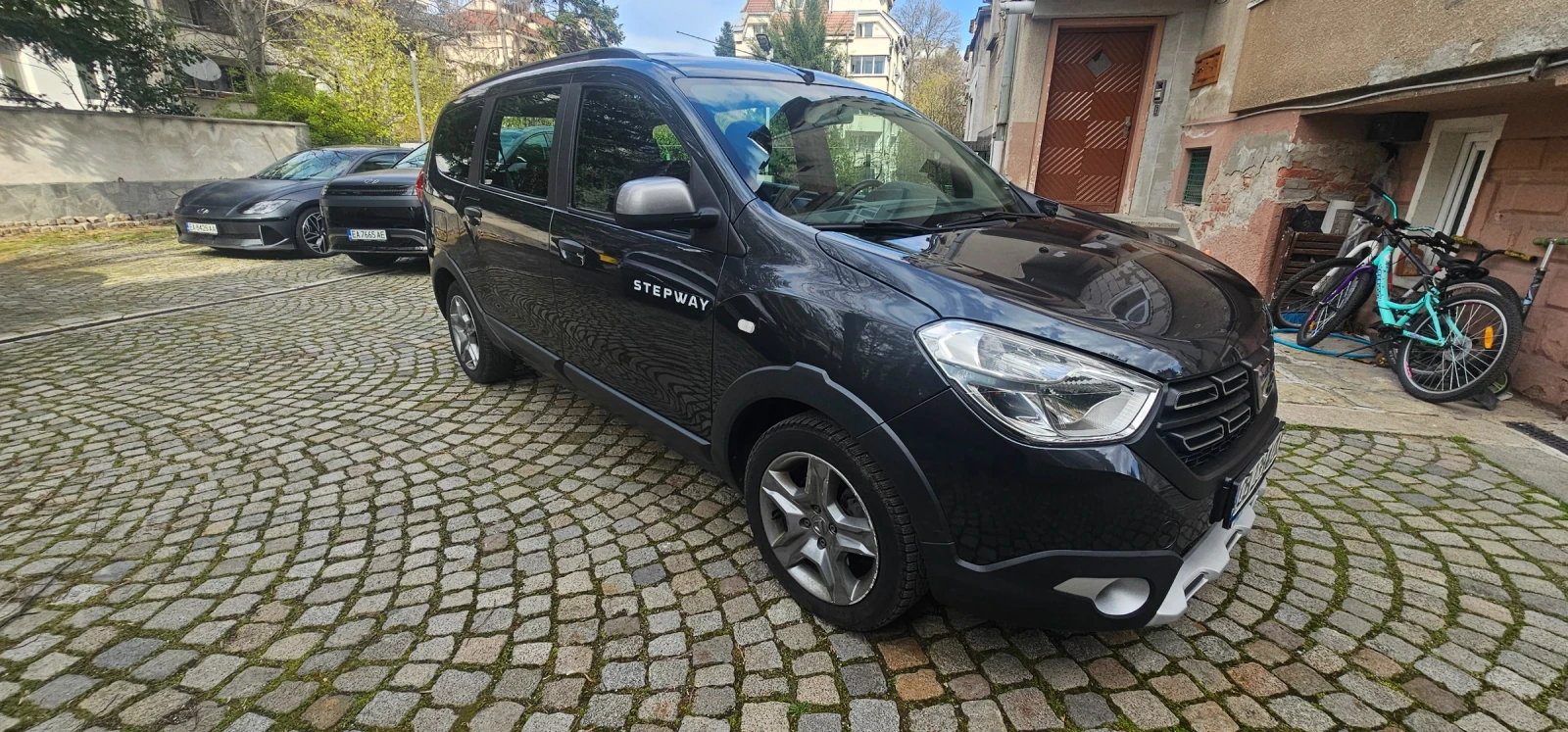 Dacia Lodgy Stepway, снимка 5 - Автомобили и джипове - 54173752