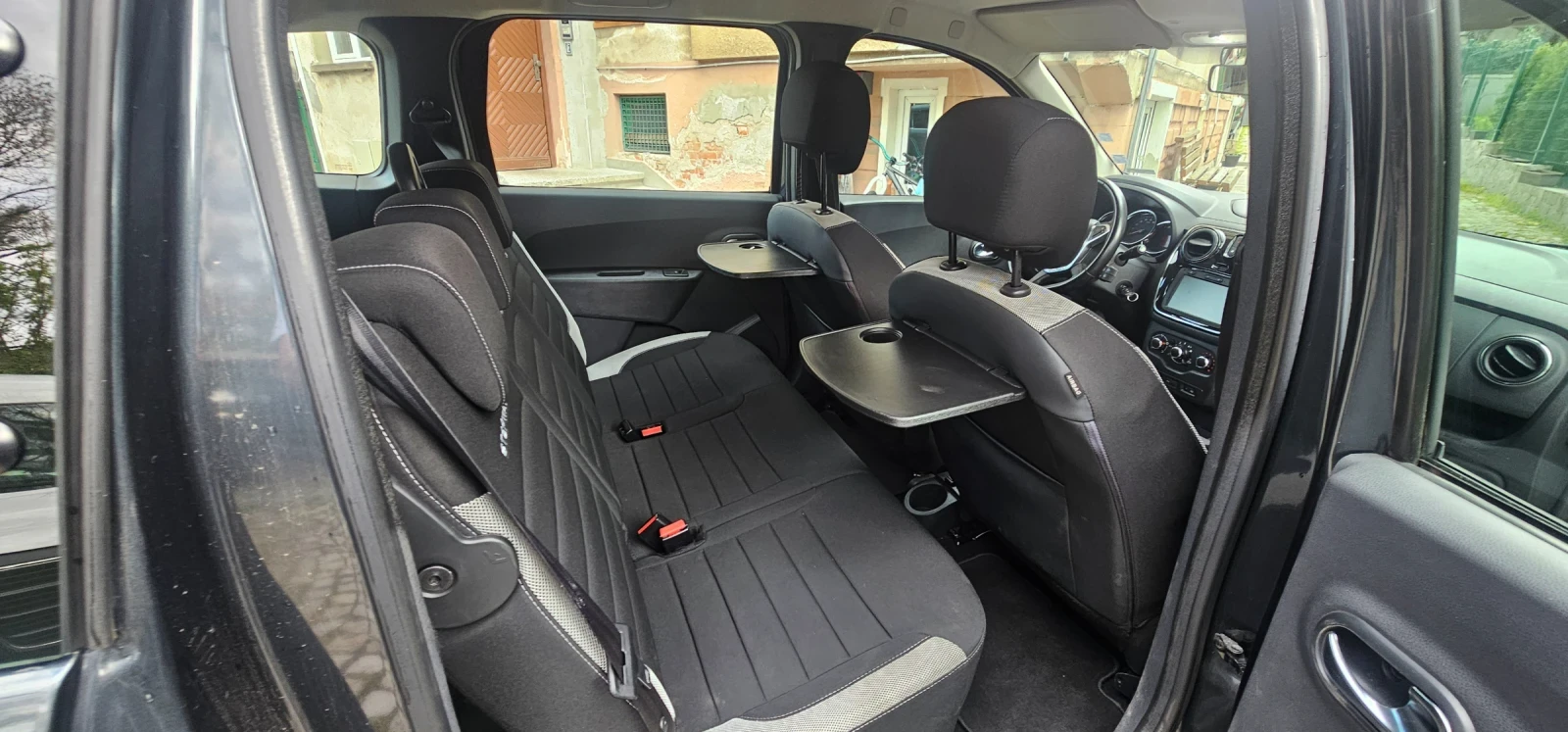 Dacia Lodgy Stepway, снимка 10 - Автомобили и джипове - 54173752