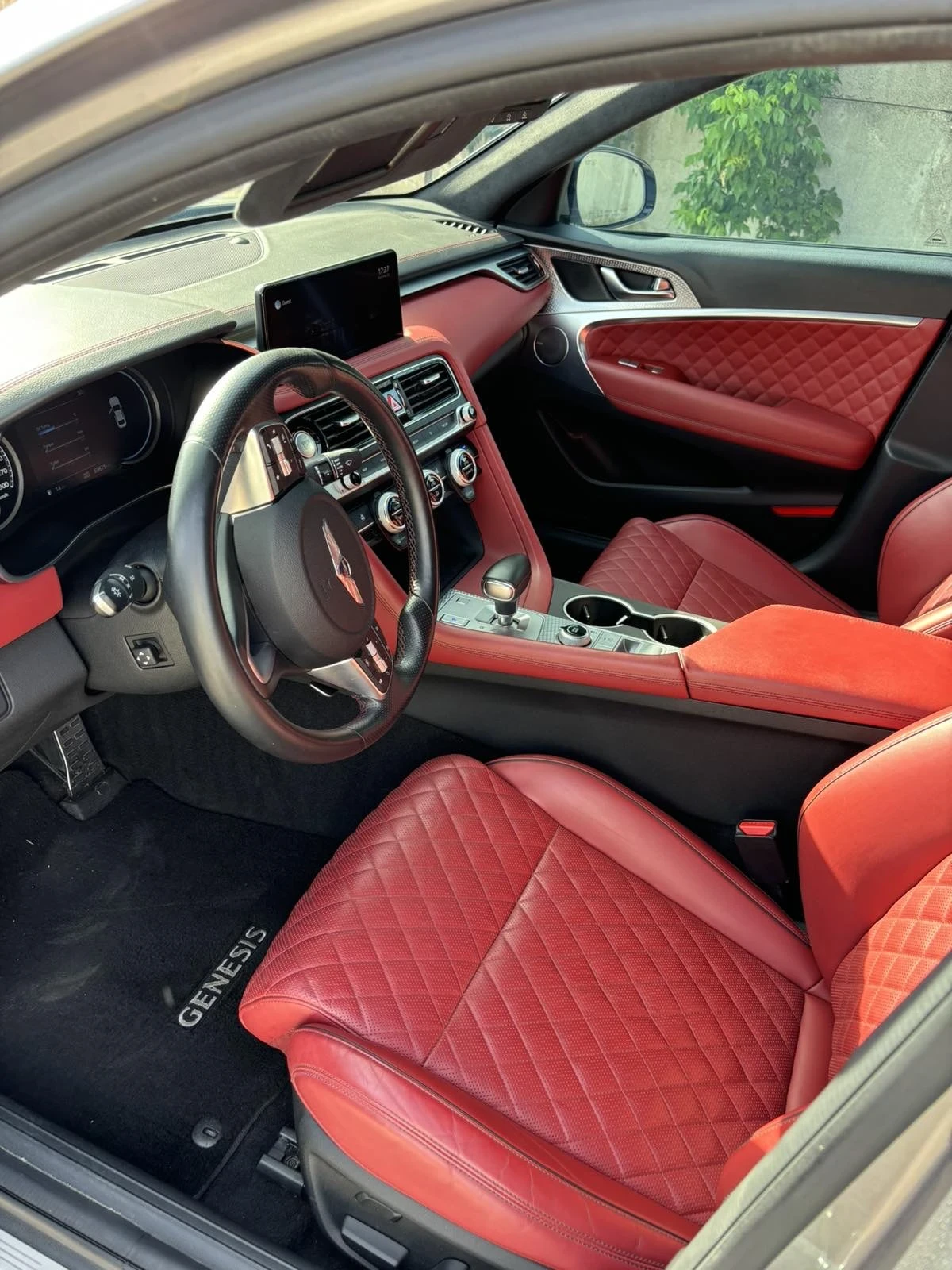 Hyundai Genesis G70 3.3T AWD | Mobile.bg � ����������� 7