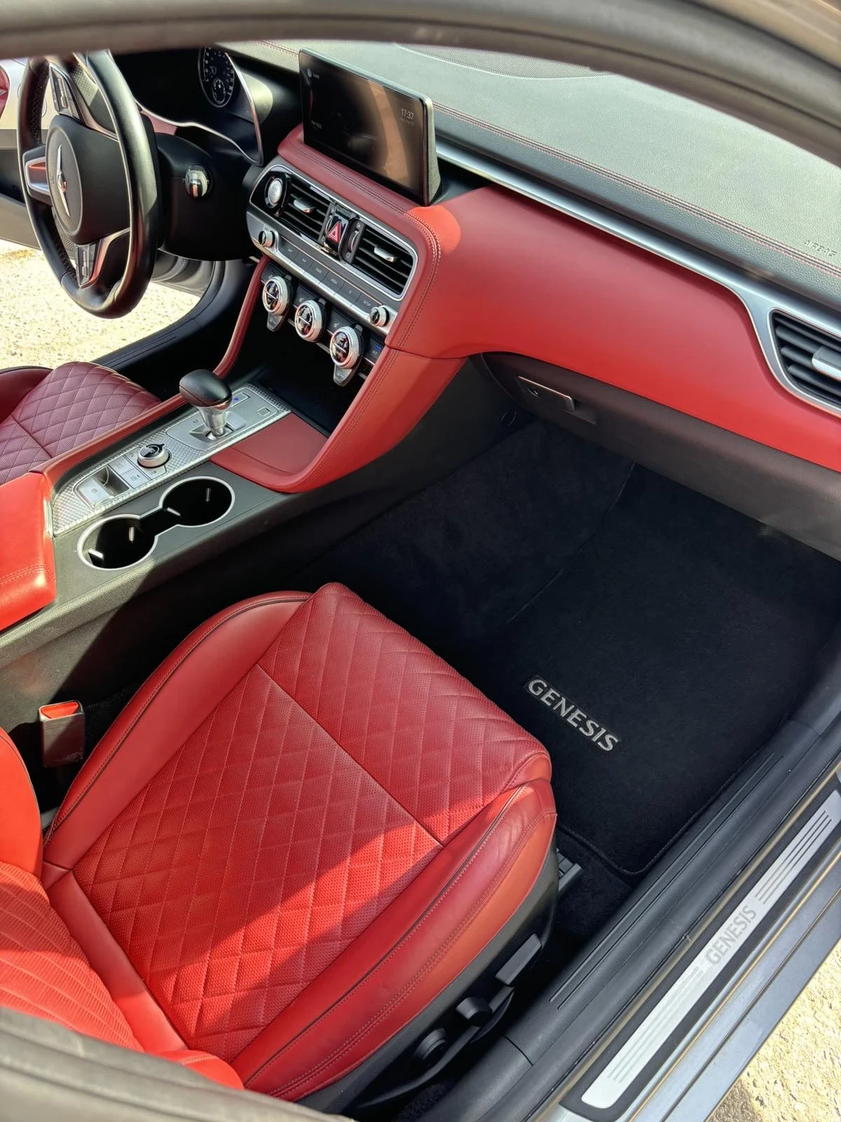 Hyundai Genesis G70 3.3T AWD | Mobile.bg � ����������� 8