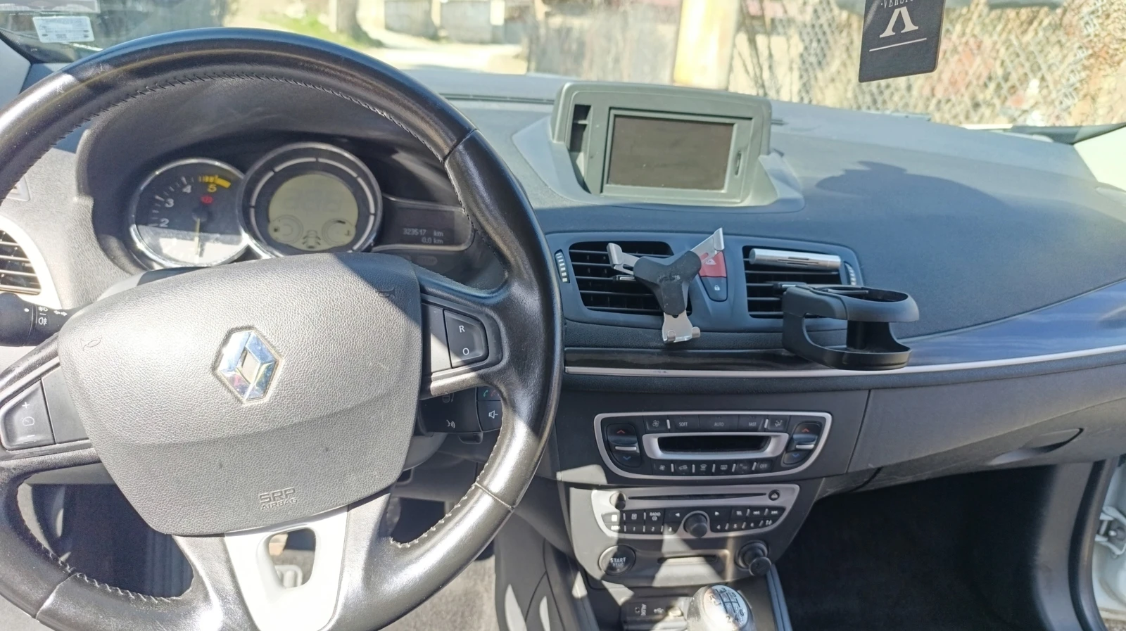 Renault Megane, снимка 12 - Автомобили и джипове - 54906167