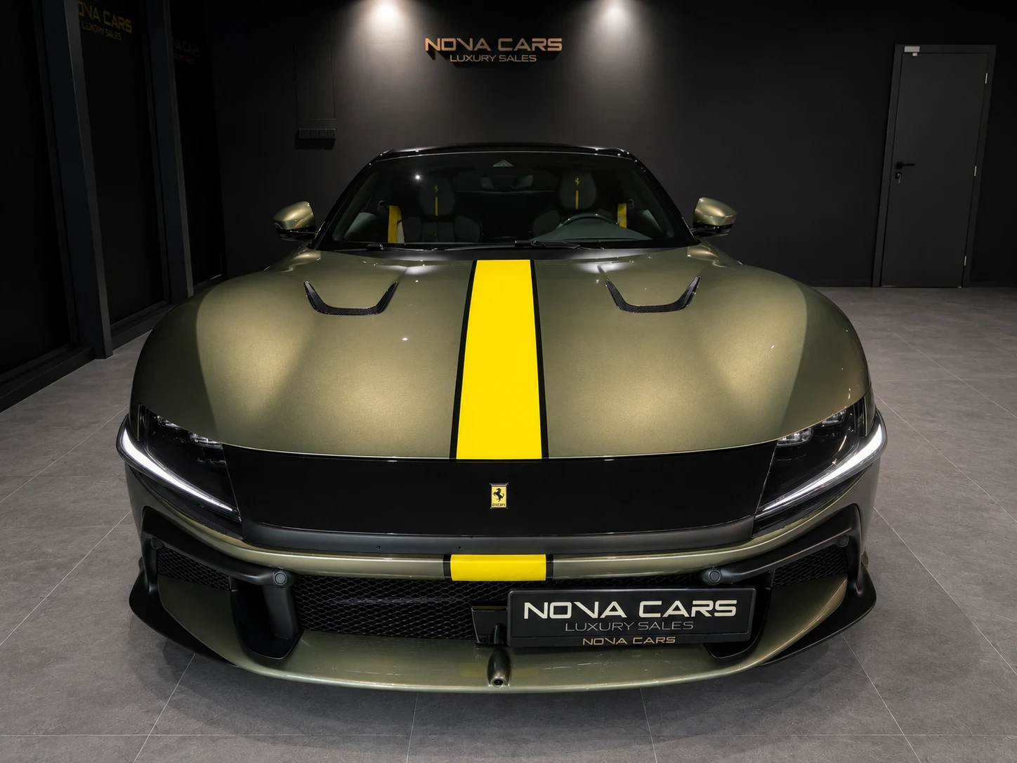 Ferrari 12 Cilindri, снимка 2 - Автомобили и джипове - 55044744