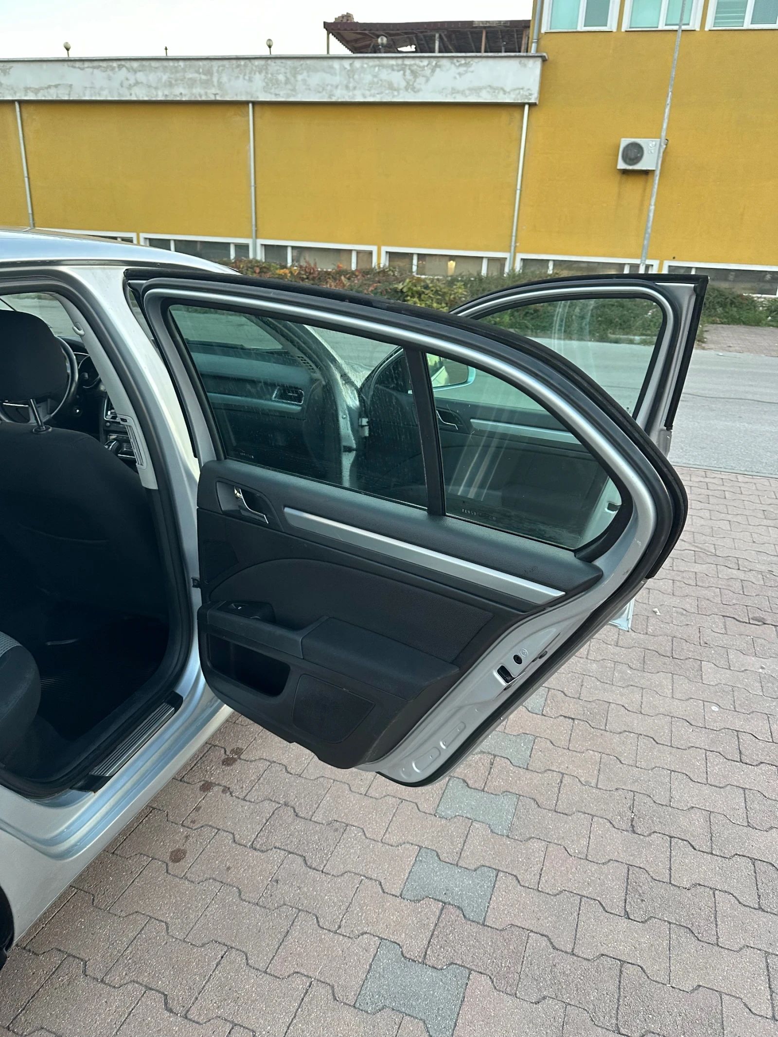 Skoda Superb, снимка 9 - Автомобили и джипове - 55175663