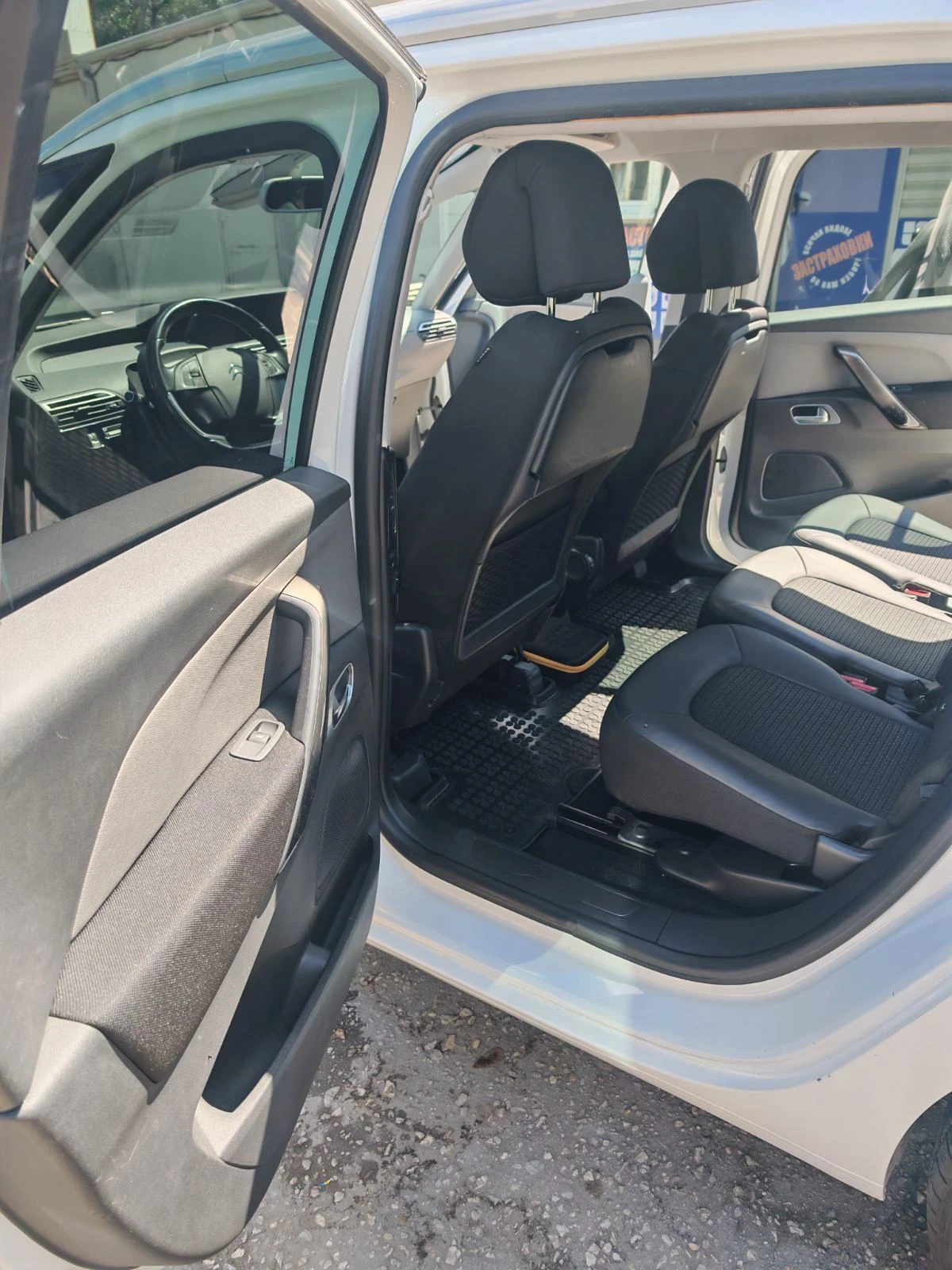 Citroen Grand C4 Picasso 2.0 , снимка 6 - Автомобили и джипове - 55234294
