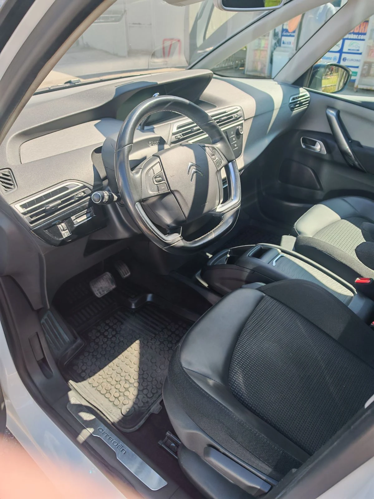 Citroen Grand C4 Picasso 2.0 , снимка 10 - Автомобили и джипове - 55234294