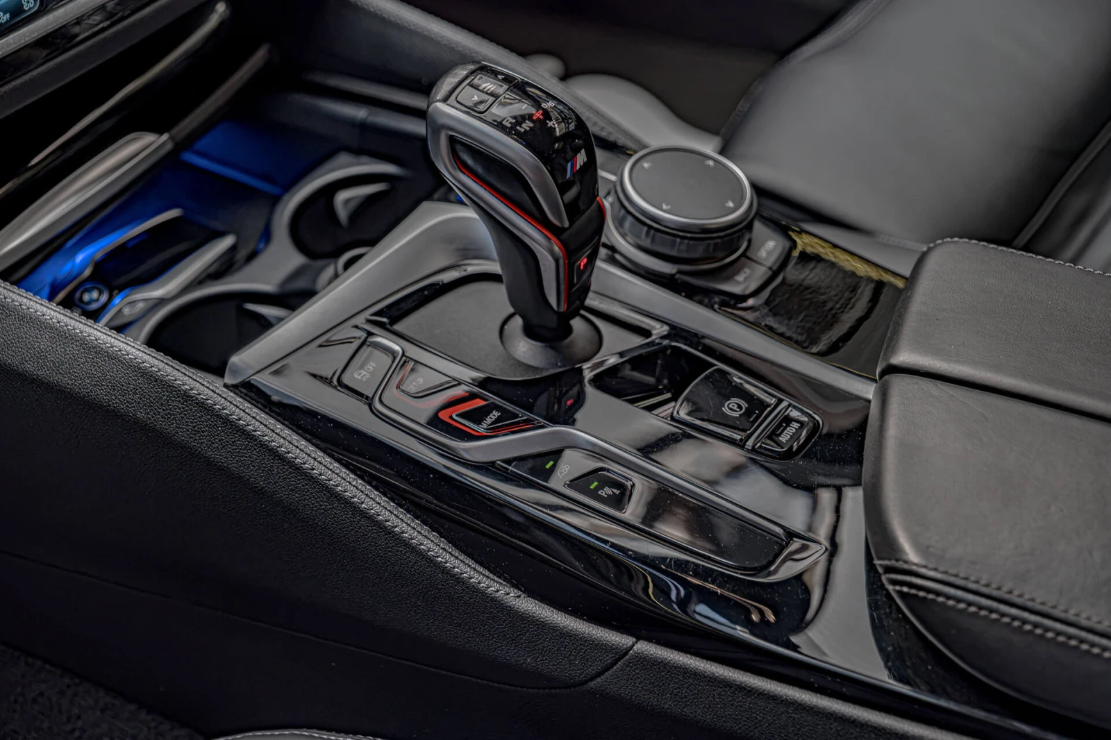 BMW M5 4.4 V8/HuD/Bower&Wilkins/���������/������/ | Mobile.bg � ����������� 10