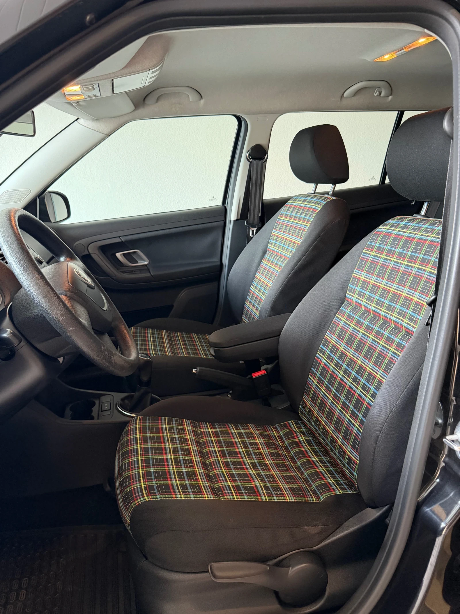 Skoda Fabia, снимка 7 - Автомобили и джипове - 55381825