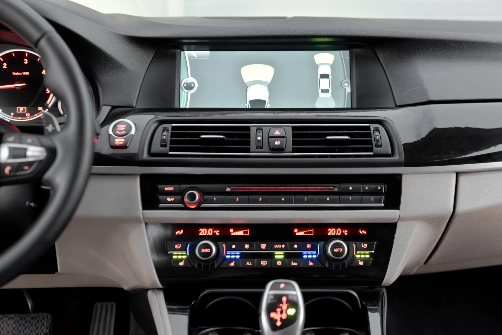 BMW 530 * M-pack* HUD* NightVision, снимка 14 - Автомобили и джипове - 55486197