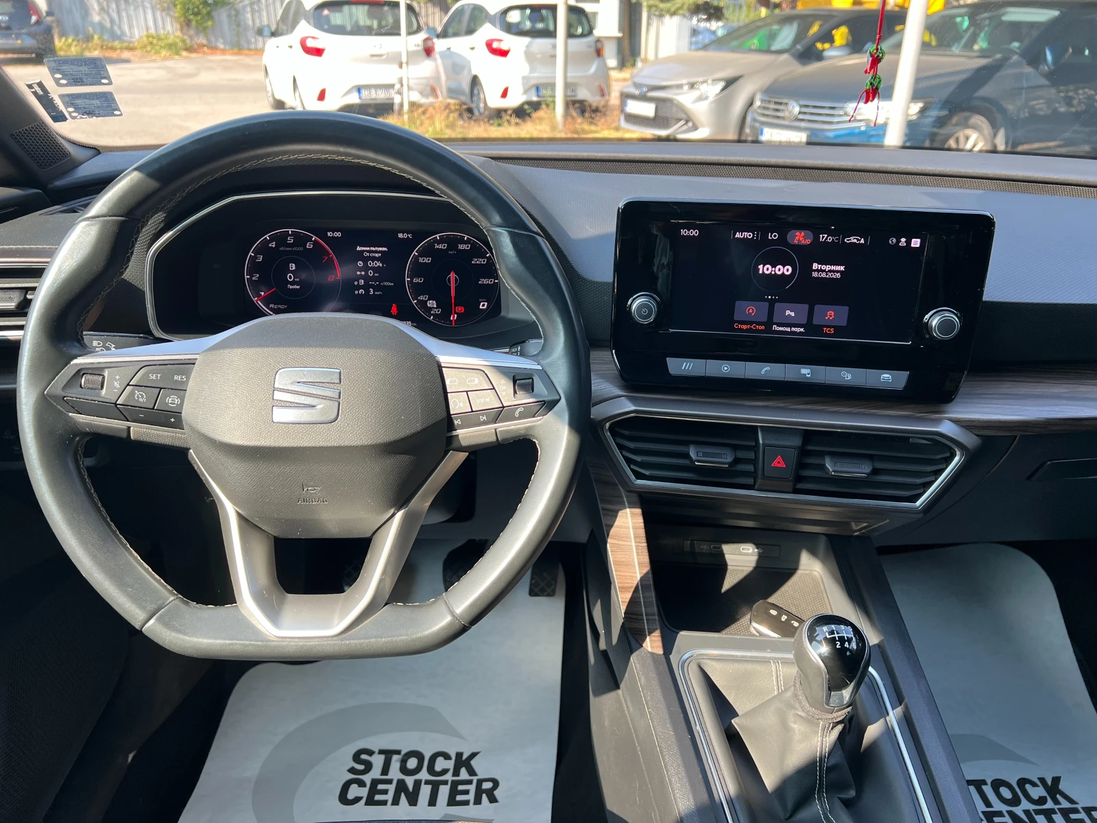 Seat Leon 1.5 Xcellence 6M/T, снимка 9 - Автомобили и джипове - 55699005