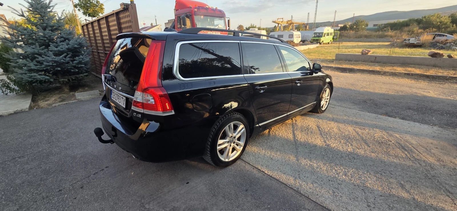 Volvo V70 2.0d4 distronik, снимка 9 - Автомобили и джипове - 56144113