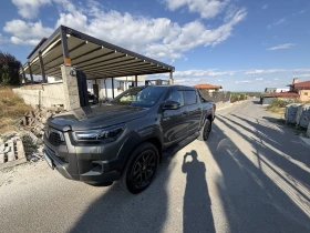 Toyota Hilux Invincible, снимка 3