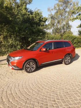 Обява за продажба на Mitsubishi Outlander 2.4 MIVEC, AWD, 4x4, 7 места ~34 500 лв. - изображение 3