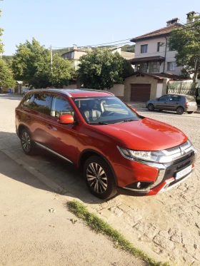 Обява за продажба на Mitsubishi Outlander 2.4 MIVEC, AWD, 4x4, 7 места ~34 500 лв. - изображение 2