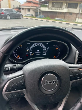 Jeep Grand cherokee Face ALTITUDE 4x4 - 18900 € / 36965.19 лв. - 98602304 13