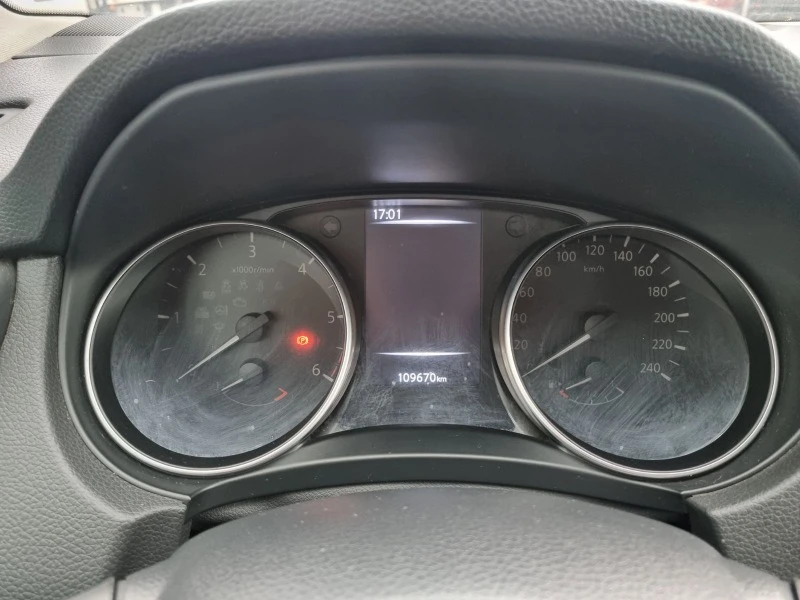 Nissan Qashqai 1.6 dCi (130 кс) 4x2, снимка 8 - Автомобили и джипове - 45965517