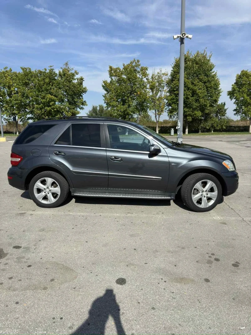 Mercedes-Benz ML 350 BlueEFFICIENCY, снимка 3 - Автомобили и джипове - 47314887