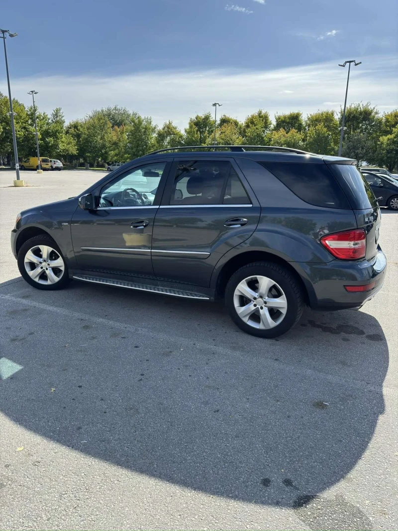 Mercedes-Benz ML 350 BlueEFFICIENCY, снимка 6 - Автомобили и джипове - 47314887