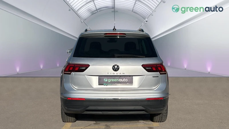 VW Tiguan 2.0 TDi DSG 4Motion, снимка 5 - Автомобили и джипове - 48097854