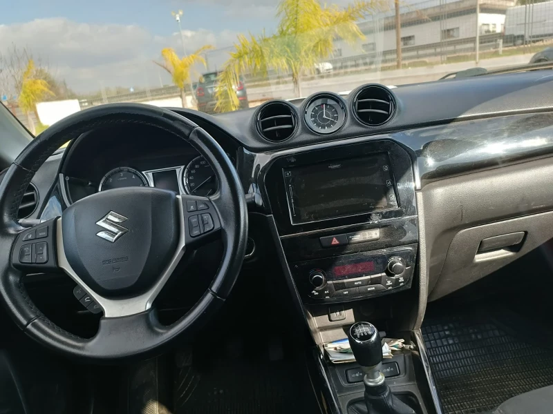 Suzuki Vitara, снимка 14 - Автомобили и джипове - 48554642