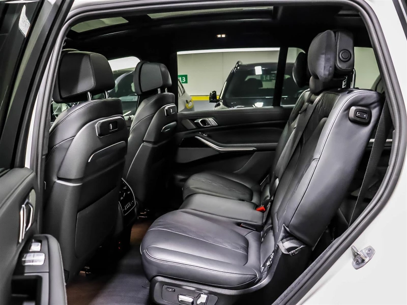 BMW X7 Alpine White* Ultimate Luxury, снимка 9 - Автомобили и джипове - 52396244