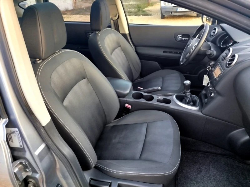 Nissan Qashqai 1.5 dCi* 360 camera* 18 цола* Панорама, снимка 10 - Автомобили и джипове - 52632829
