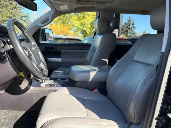 Toyota Sequoia 5.7 V8 LPG, снимка 12 - Автомобили и джипове - 56649360