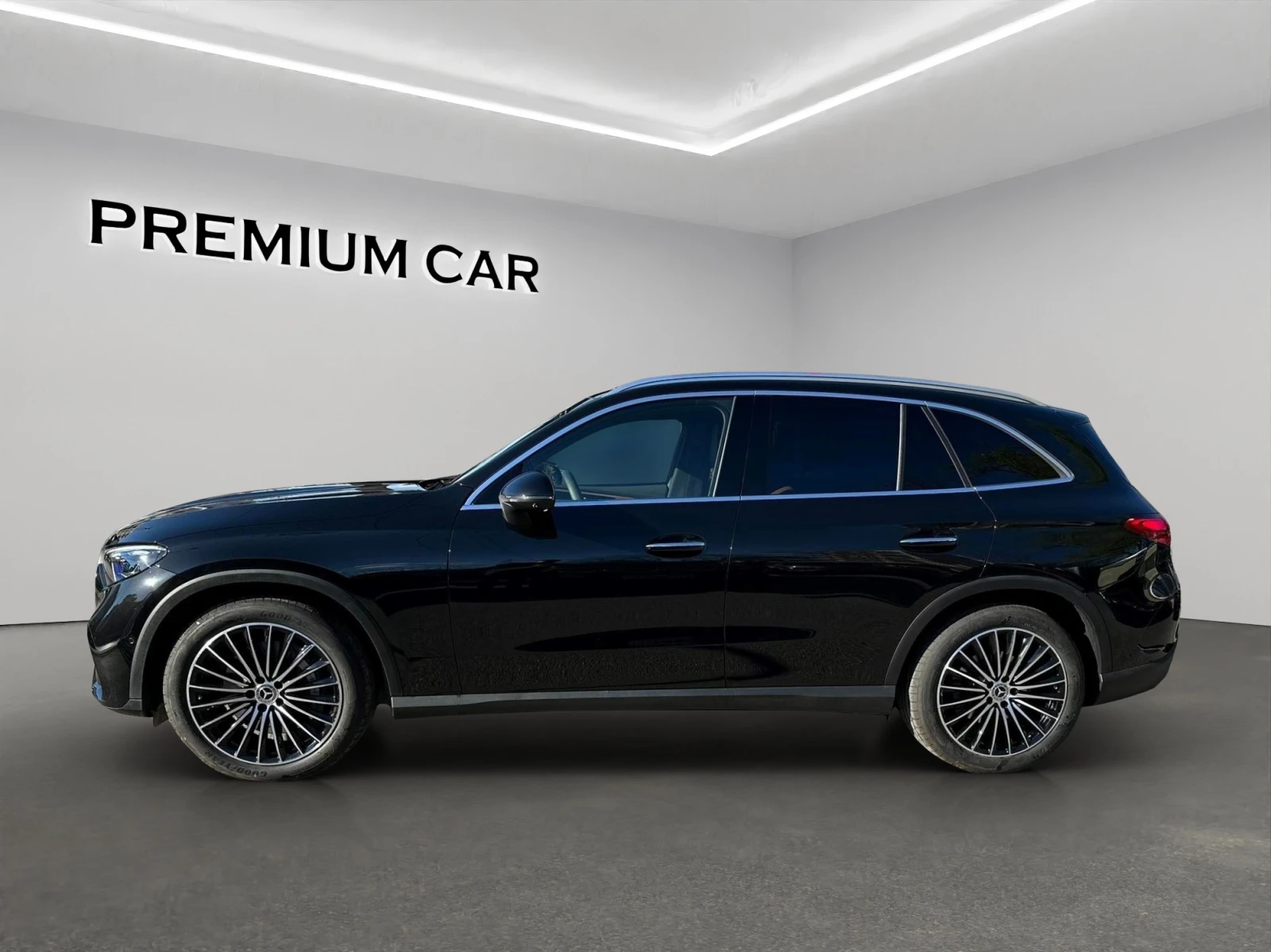 Mercedes-Benz GLC 300 4MATIC SUV AMG Line - изображение 3