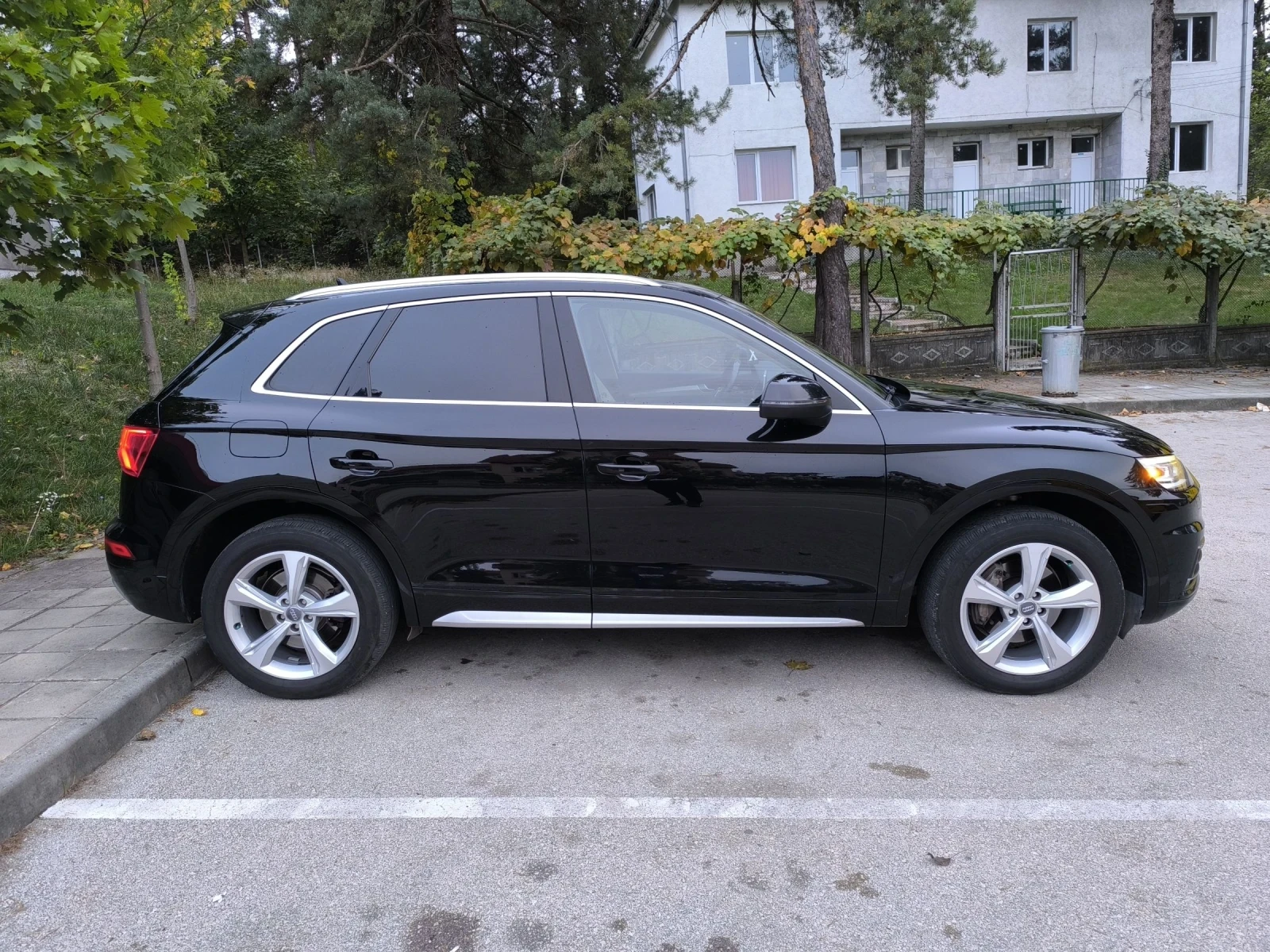 Audi Q5 PREMIUM* * * PANORAMA* * * QUATTRO  - изображение 7