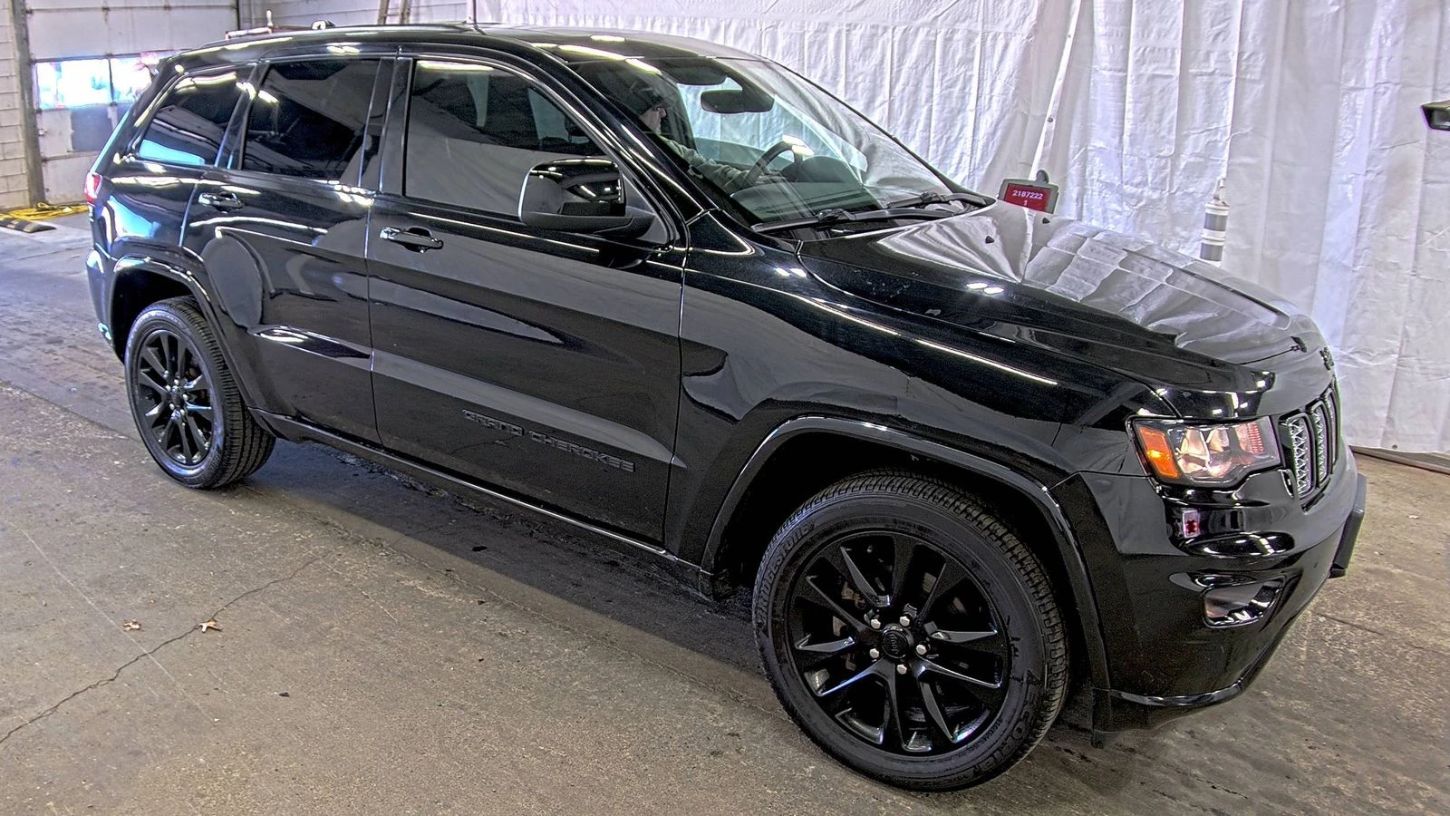 Jeep Grand cherokee Altitude Edition - изображение 3