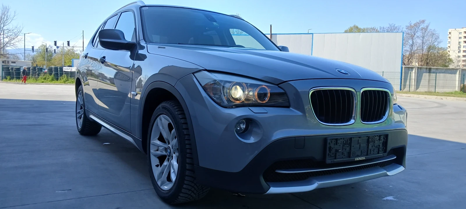 BMW X1 2.0d - изображение 2