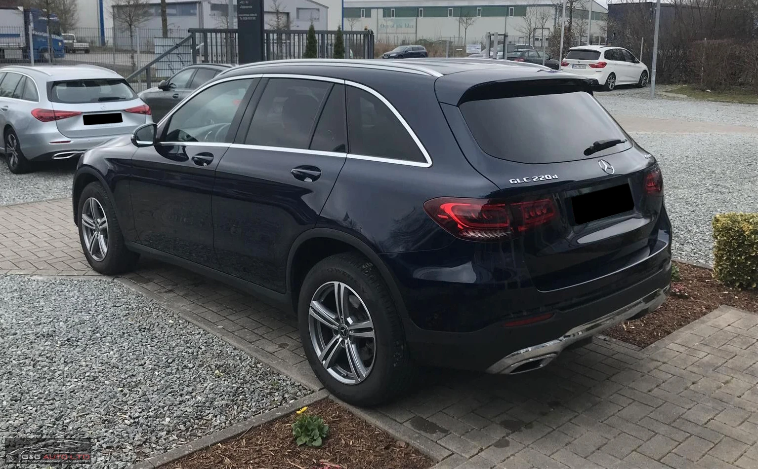 Mercedes-Benz GLC 220 D/4MATIC/194HP/AMG/360/NAVI/LED/E151 - изображение 4