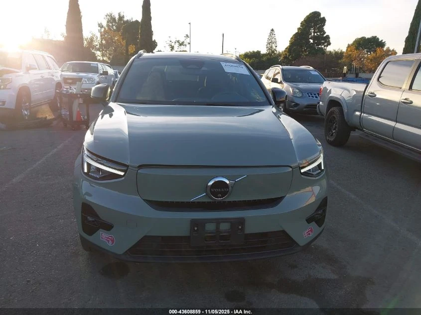 Volvo XC40 * RECHARGE PURE ELECTRIC TWIN PLUS*  - изображение 10