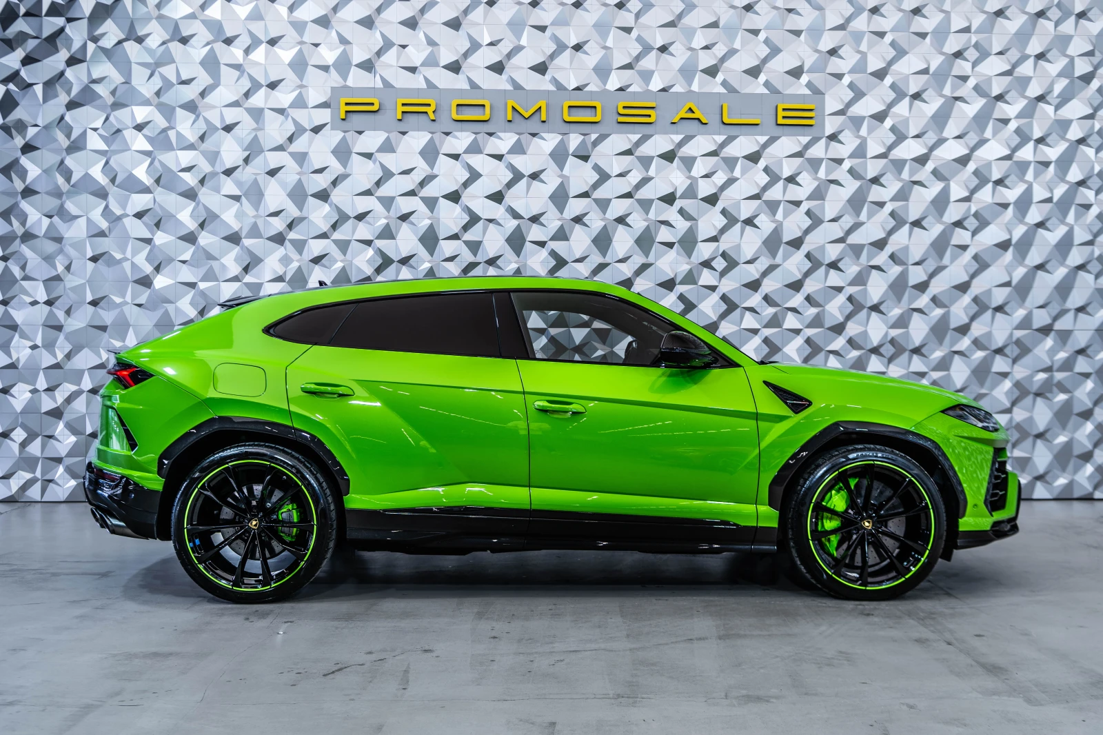 Lamborghini Urus Verde Mantis* Carbon* B&O, снимка 6 - Автомобили и джипове - 53816648